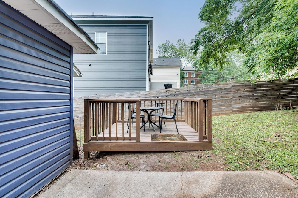 Renovated ATL Home 2 Mi to Mercedes-benz Stadium!