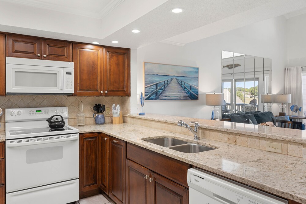 Grandview 2 Bedroom Condo