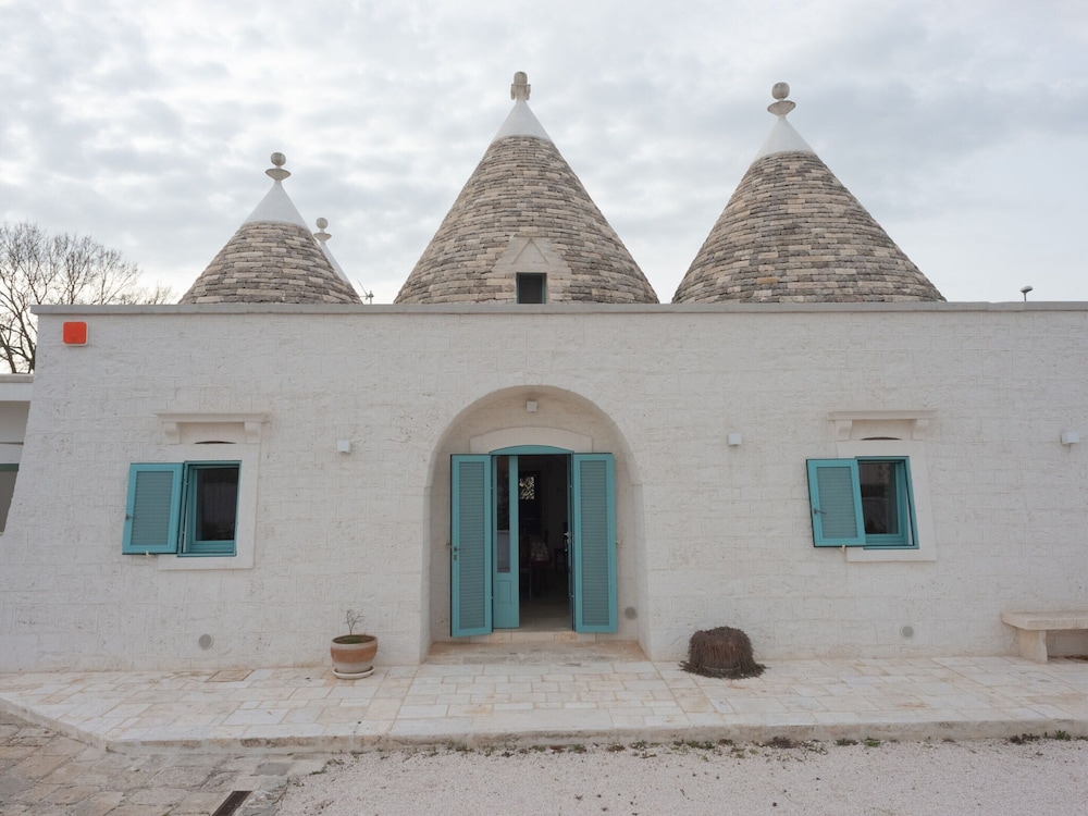 Trulli-style Chalet Near Forest Walks