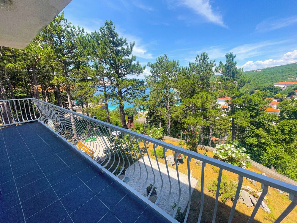 Apartment Combaj 2
