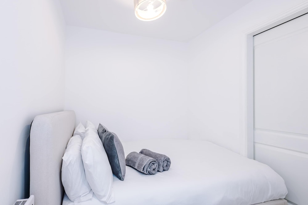 Stylish City Centre Apartment