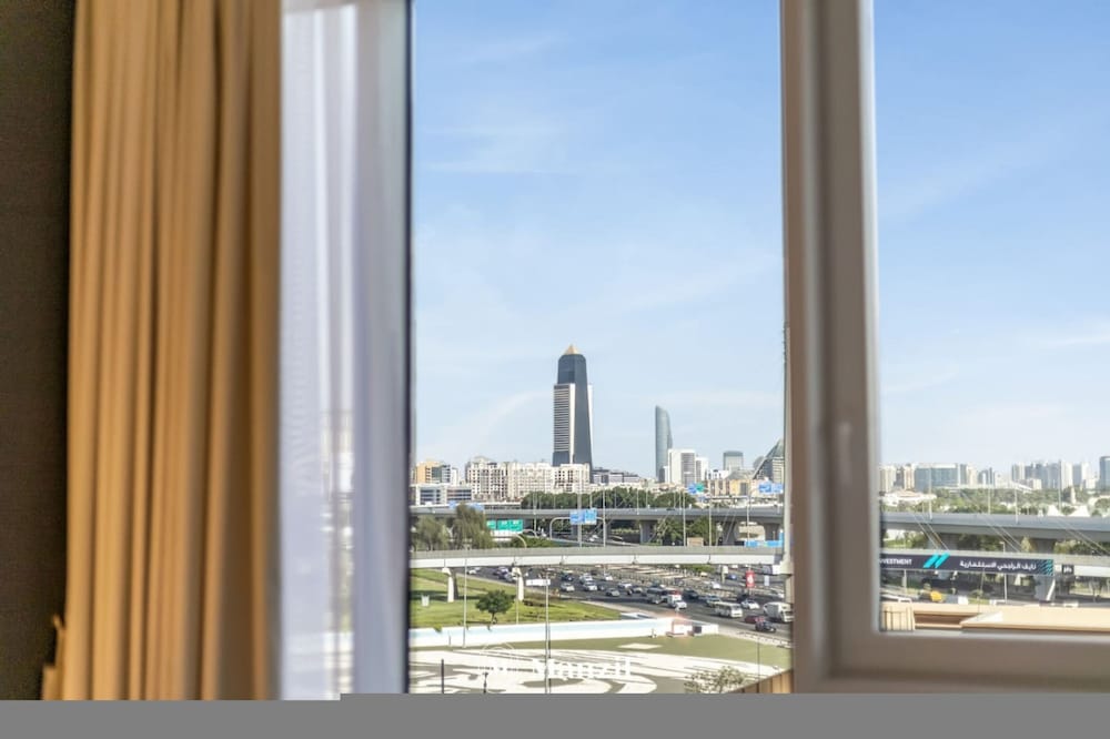 1BR Dubai Frame View Next to World Trade Center