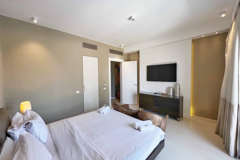 Xuru Stays I Meditative & Blissful 3 BDR Villa @ Ancient Sands Private Pool