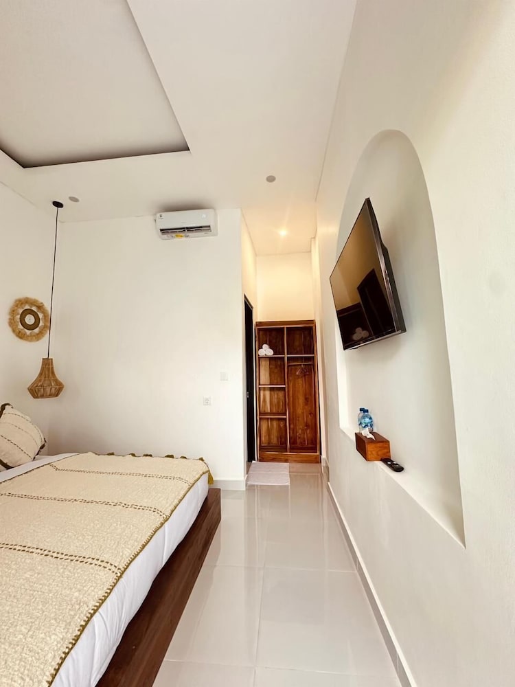 Sundari Guesthouse Pererenan