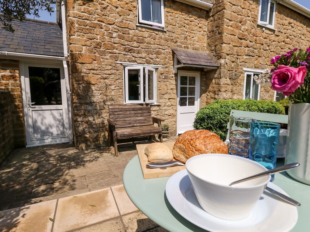 Tiddlers Cottage