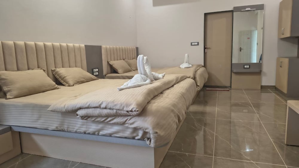Shree Vallabh Resort