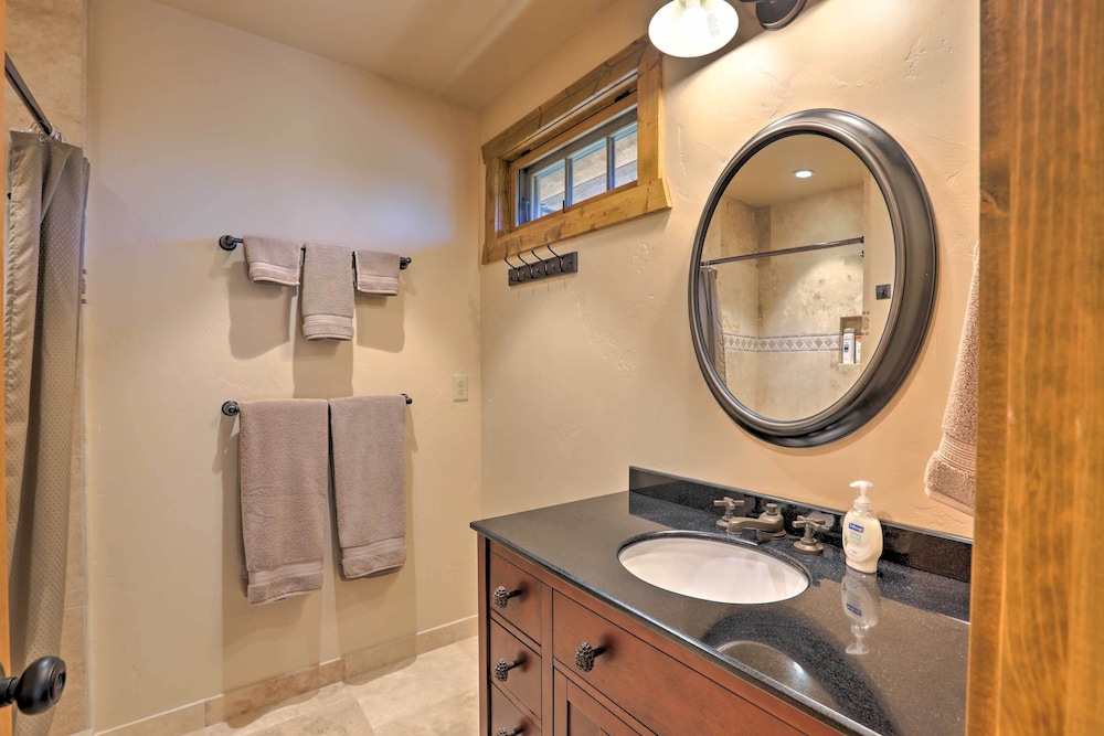 Kings Beach Lodge w/ Hot Tub  Lake Tahoe Views! - Property Image 5