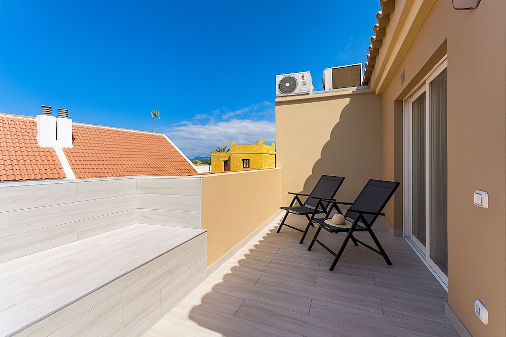 BAL Apartments - Adults Only