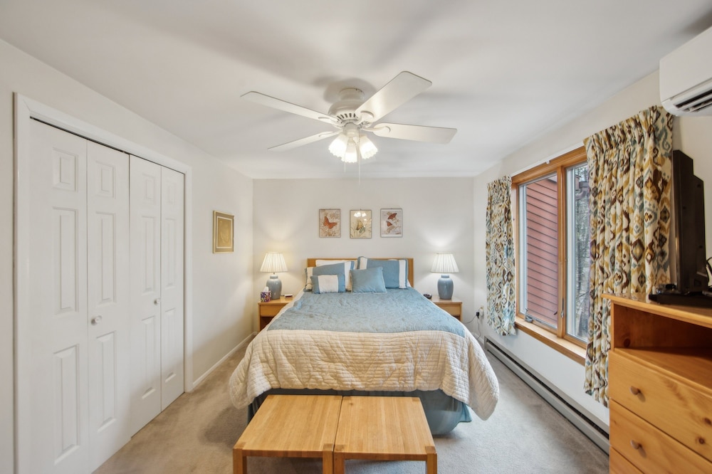 Chatiemac 42F - Quiet & Cozy 3-Bedroom Retreat 3 Townhouse by The Summit at Gore Mountain