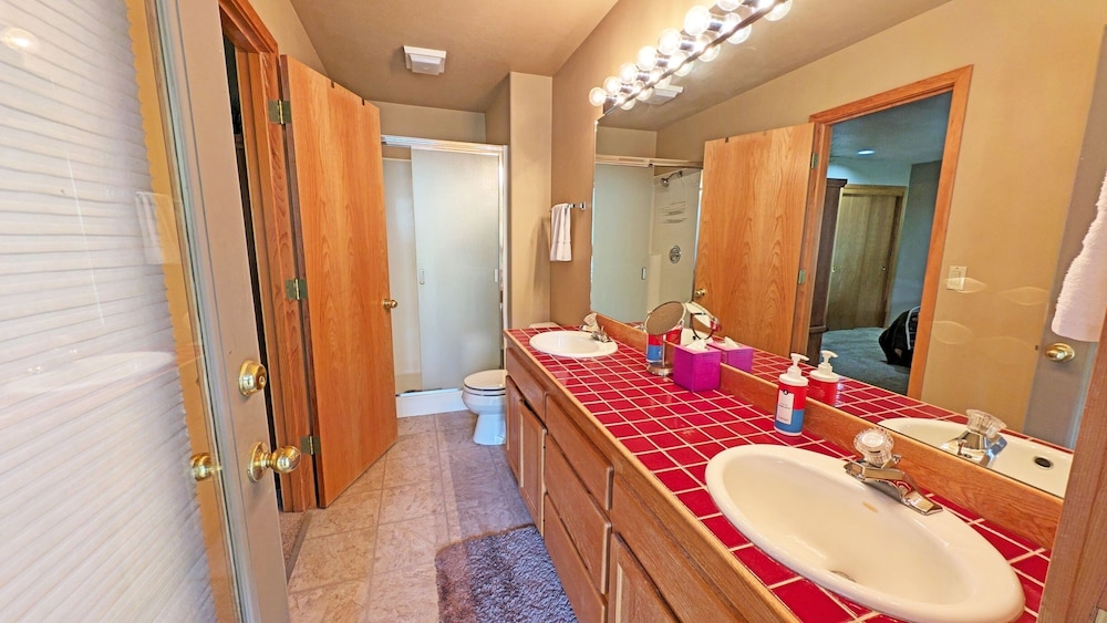 Foursome 2 4 Bedroom Home