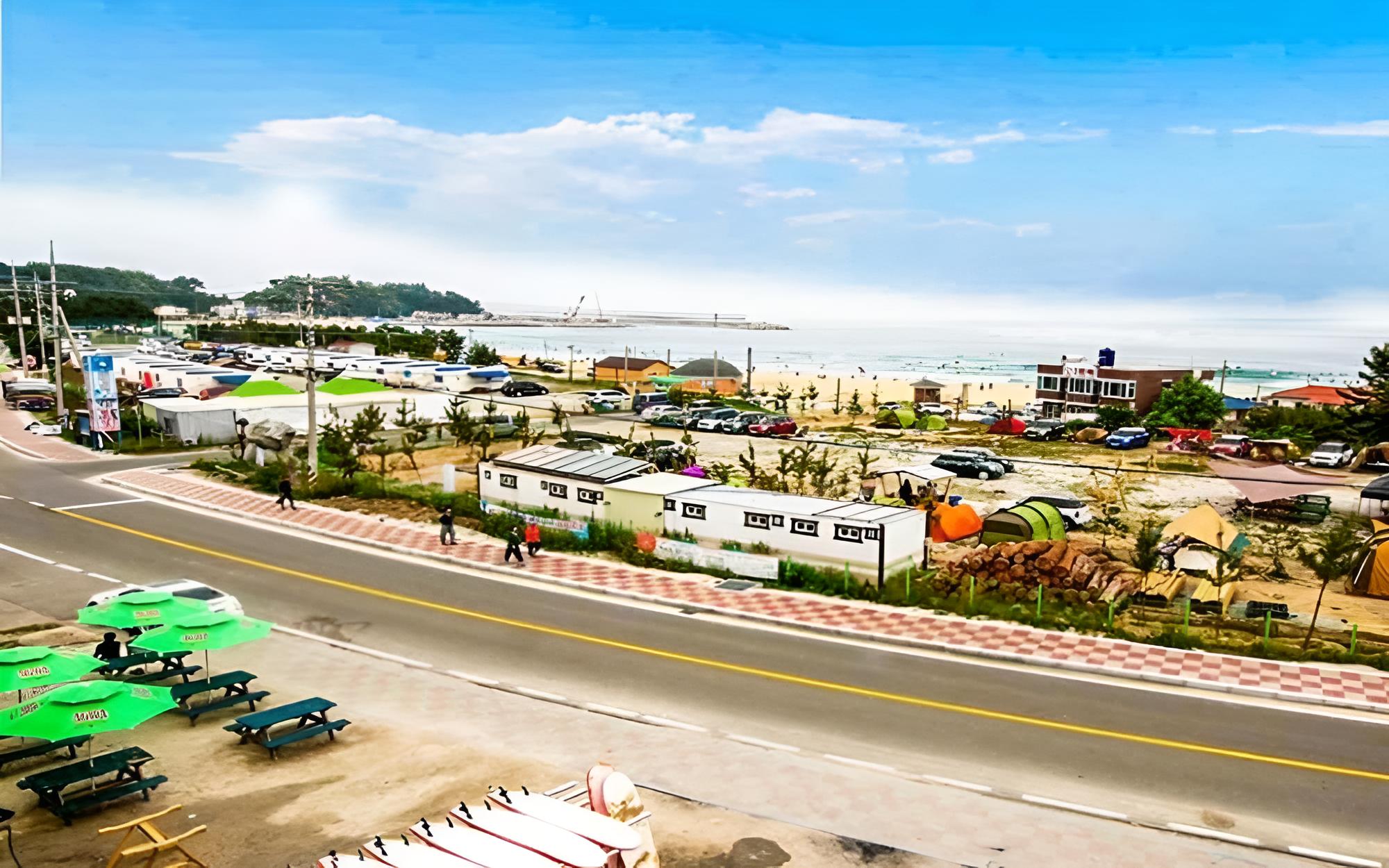 Yangyang Jukdo Auto Camping Place view 4
