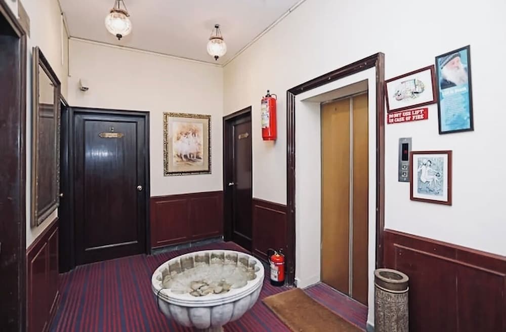 Hamilton Hotel