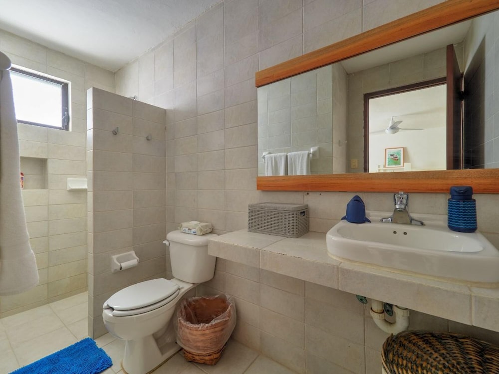 Casa Los Remos - Yucatan Home Rentals view 5