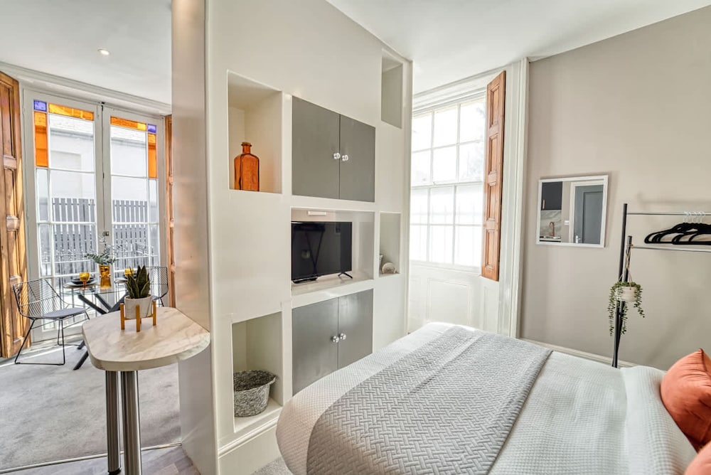 Host Stay Shaw Street Apartment