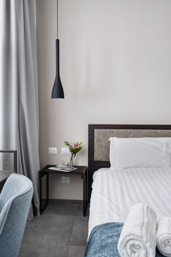 Superb Room for 4 near Duomo di Milano