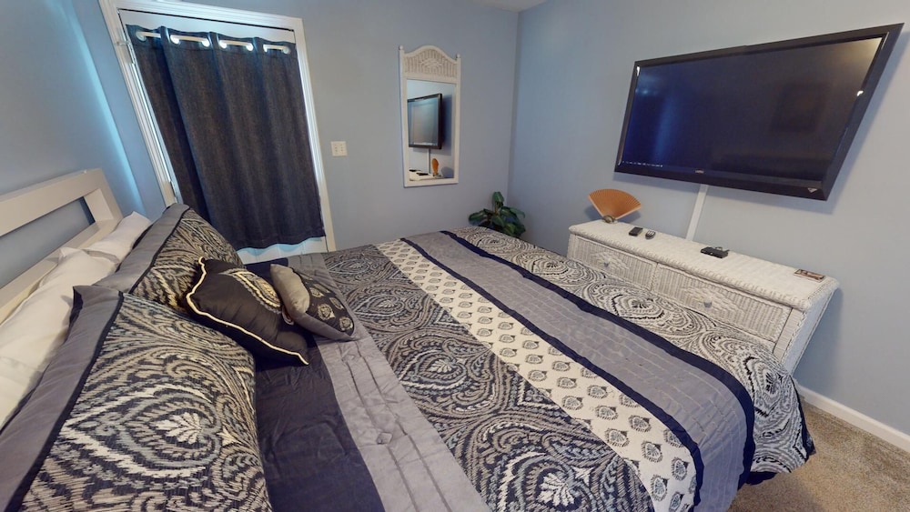 South Beach Ocean E by Tybee Vacation Rentals