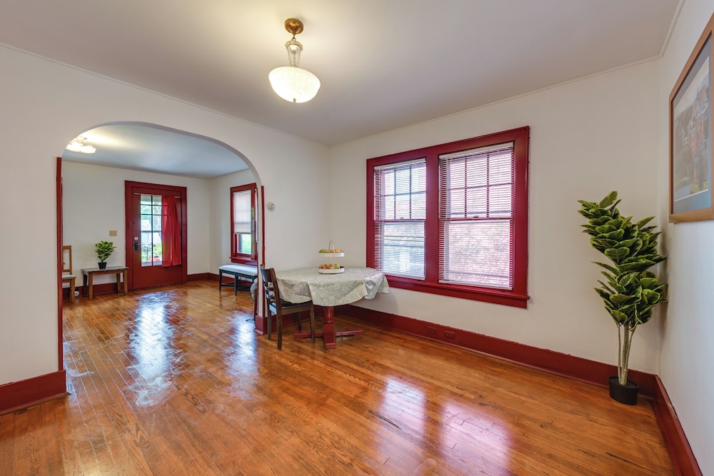 Walk to Cornell University: Charming Duplex!