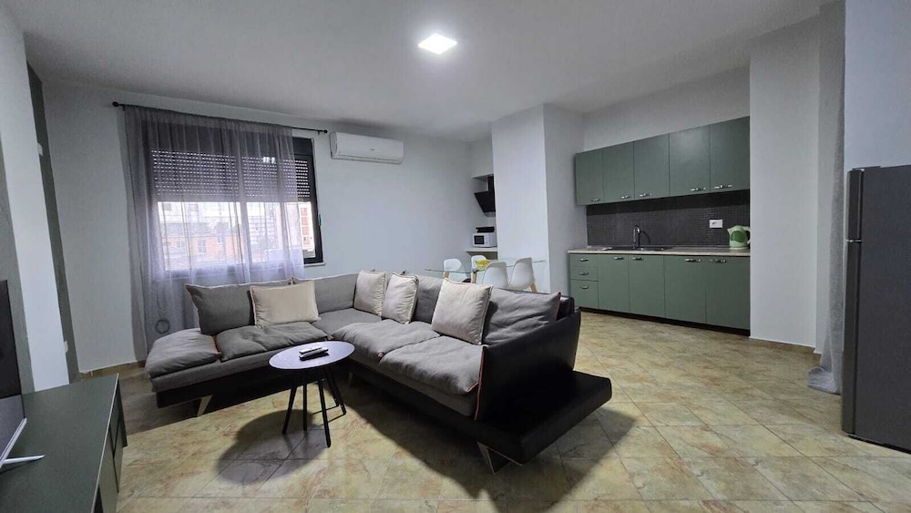 Tirent Apartment-One Bedroom Central