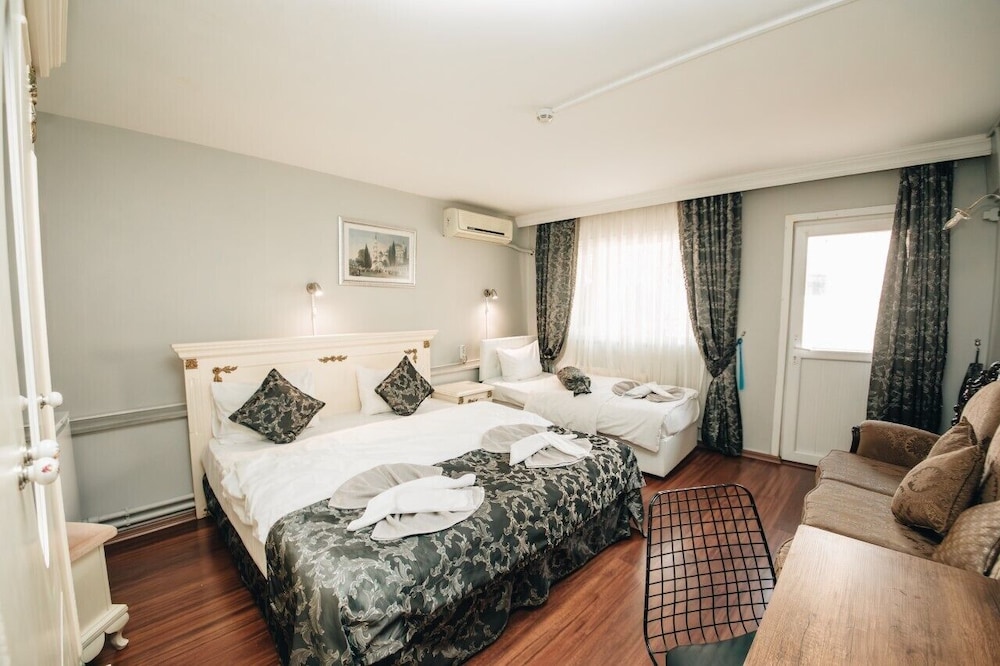 Safran Suites