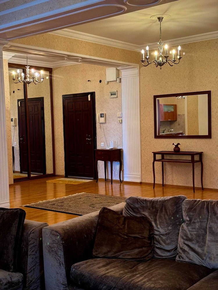 Layla Apartment