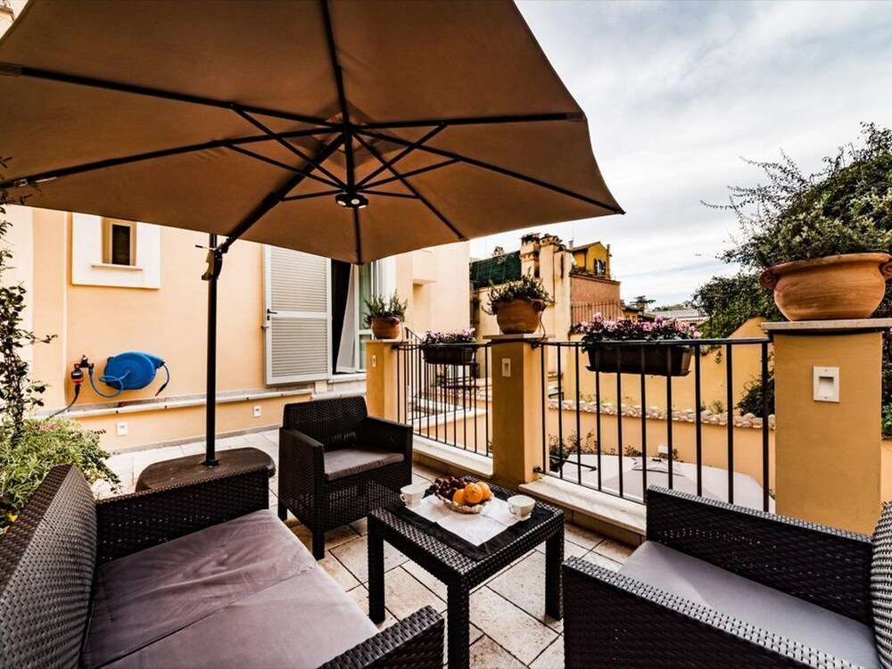 Panisperna Apartment 4