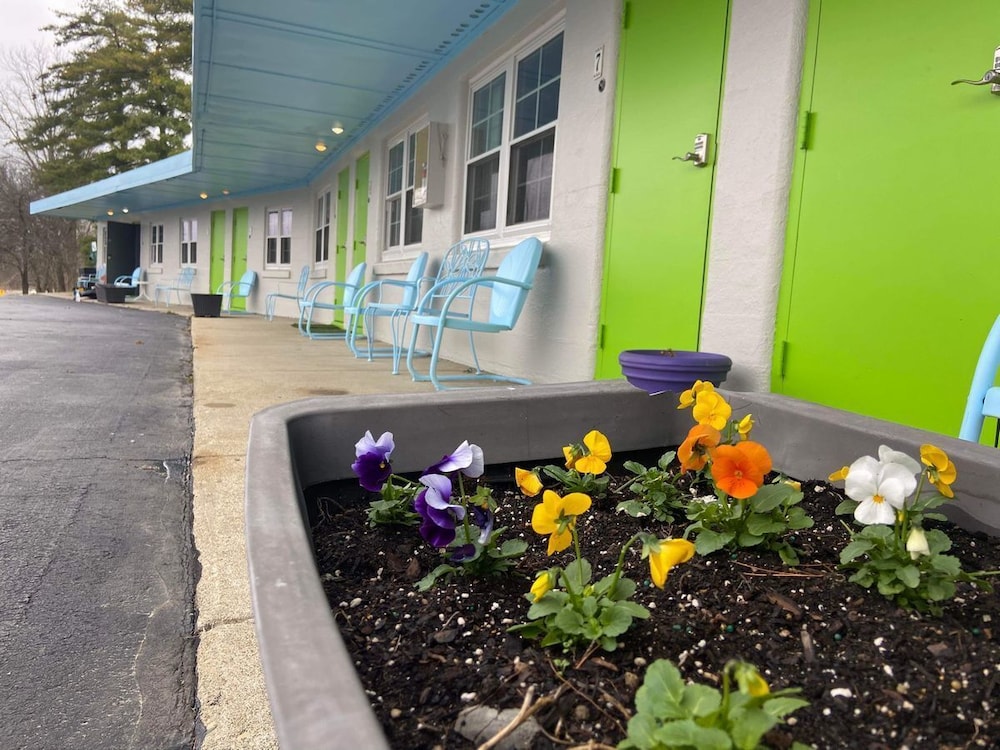 The Springs Motel