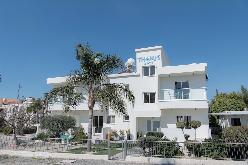 Themis Apartments