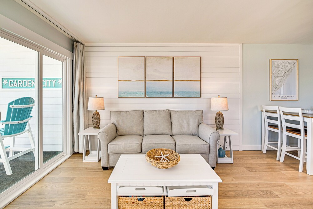 Pool & Beach Access: Scenic Murrells Inlet Condo!