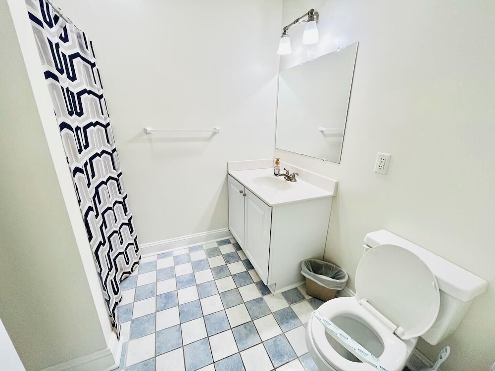 Wilmington Avenue 20B