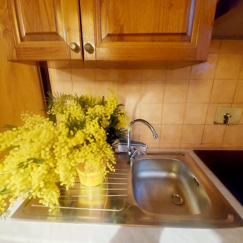 Charming San Gimignano Apartment With City Views