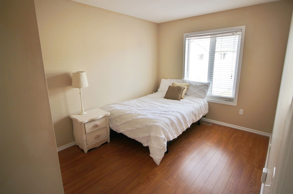 Executive Private Suites near Calgary view 4