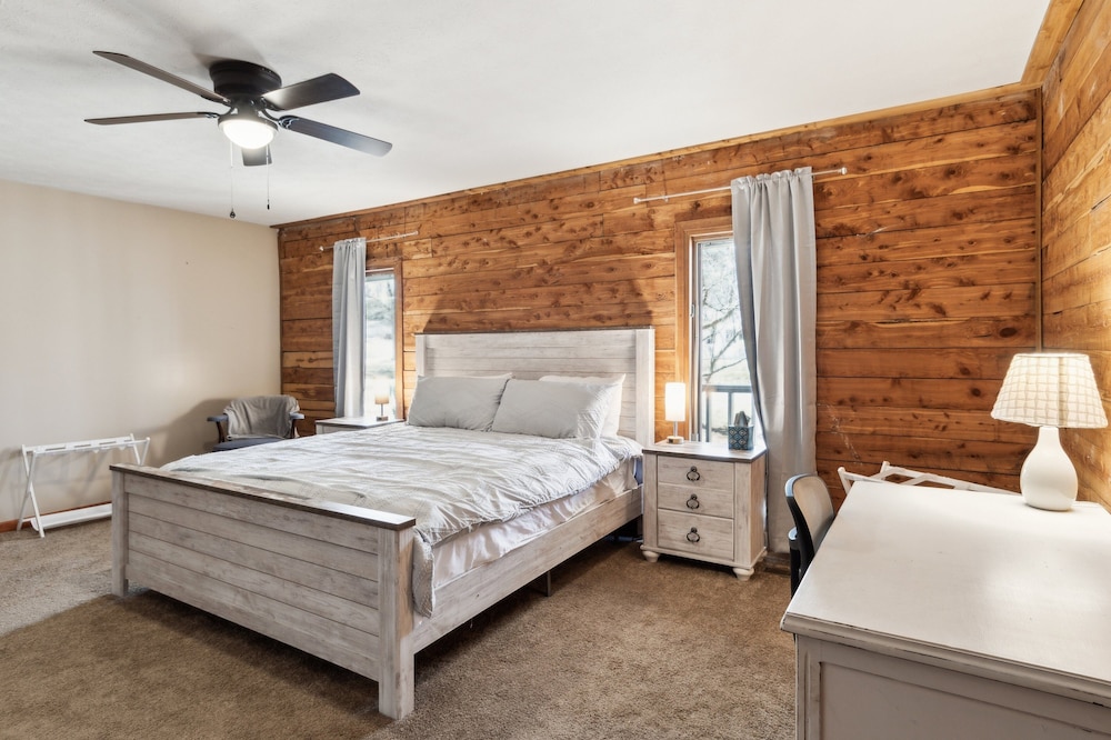 Lakelife At Somerset 4 Bedroom Home