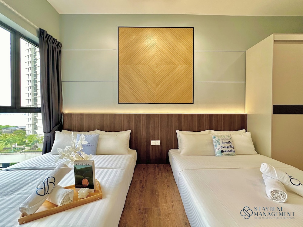 Country Garden Danga Bay Sea View Homestay by Stayrene