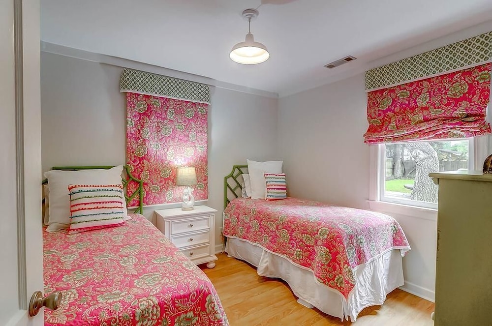 Charleston Vacations - 705 Carolina Boulevard - Property Image 4