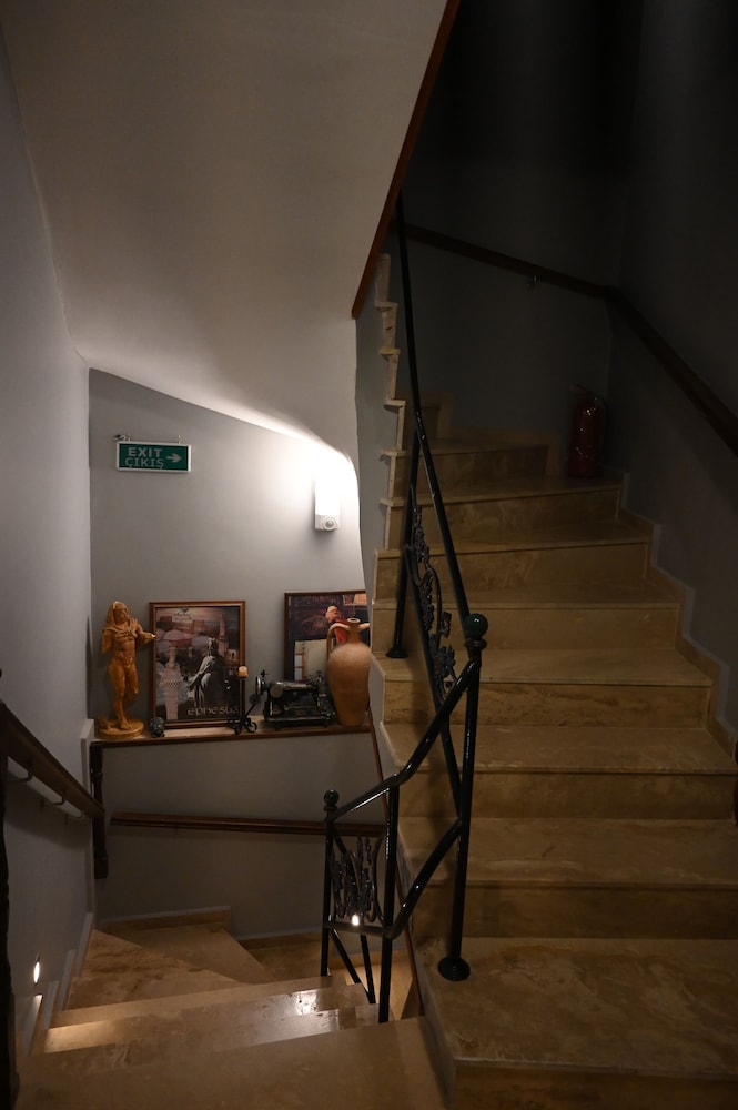 St.Johns hill boutique Ephesus