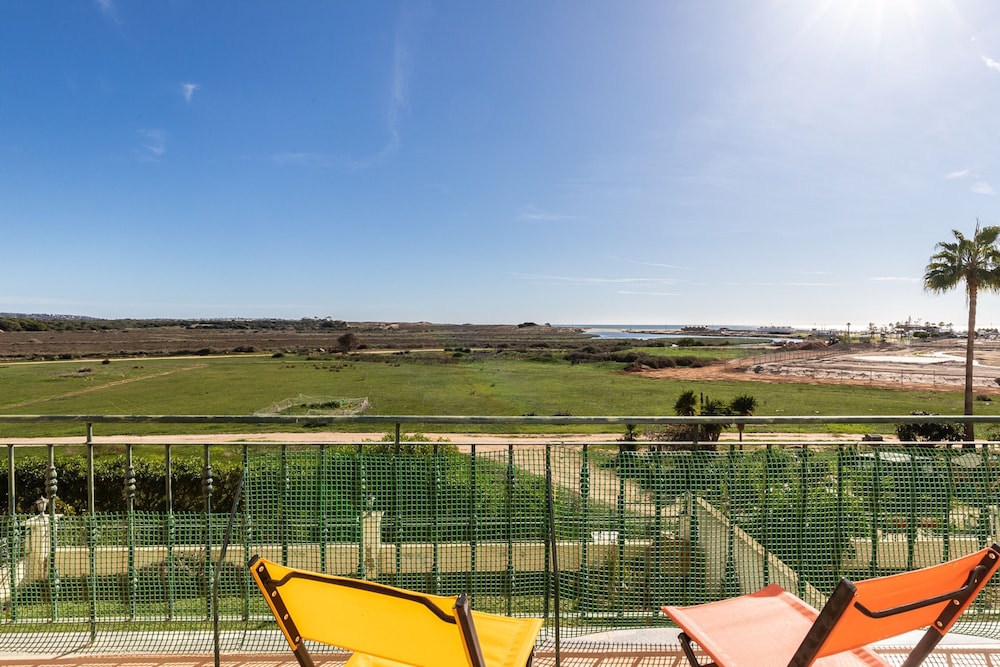 Beach Front View Armacao de Pera Flat
