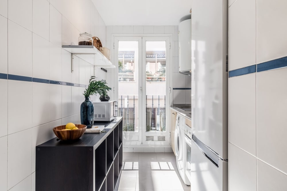 Bowie - 1 Bedroom Pool in Chueca