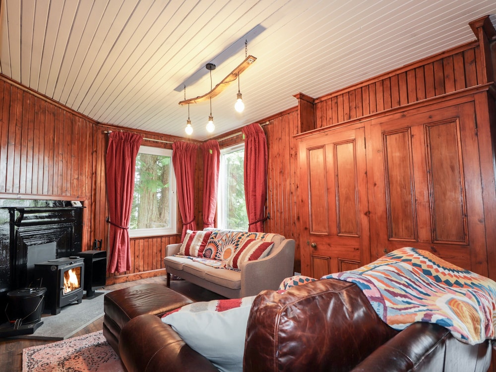 Challenger Bothy