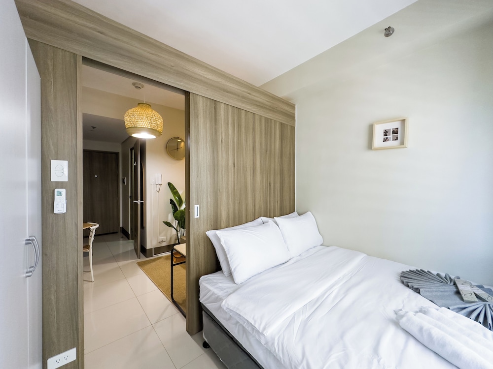 GemstoneBR in SMDC Fame Residences