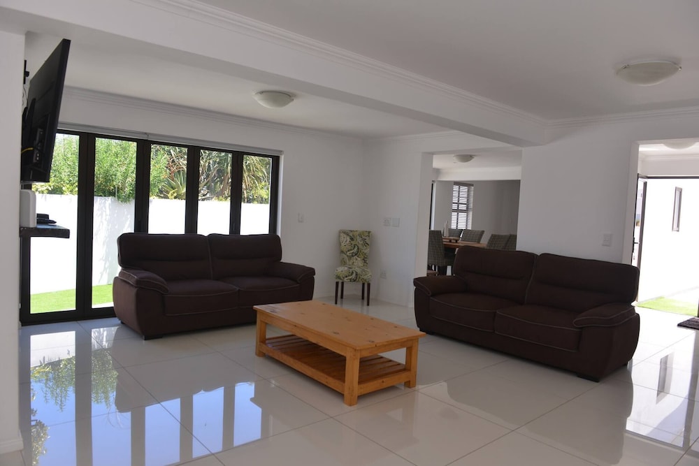 Pelican Cove is a Modern 4-bedroom Holiday Home in Langebaan With Some Sea Views