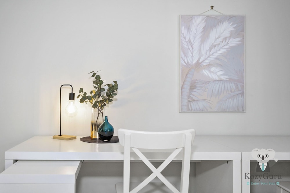 Kozyguru | Glen Waverley | Family Home & Backyard