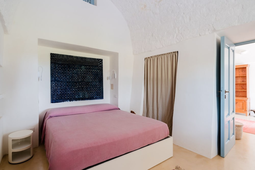 Ker Rail Villa With Pool by Wonderful Italy