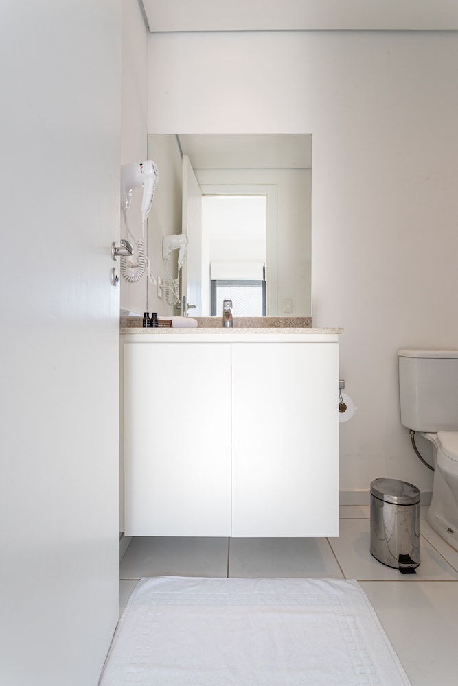 Setin Downtown Genebra by Viva - Apartamentos completos na Bela Vista com piscina