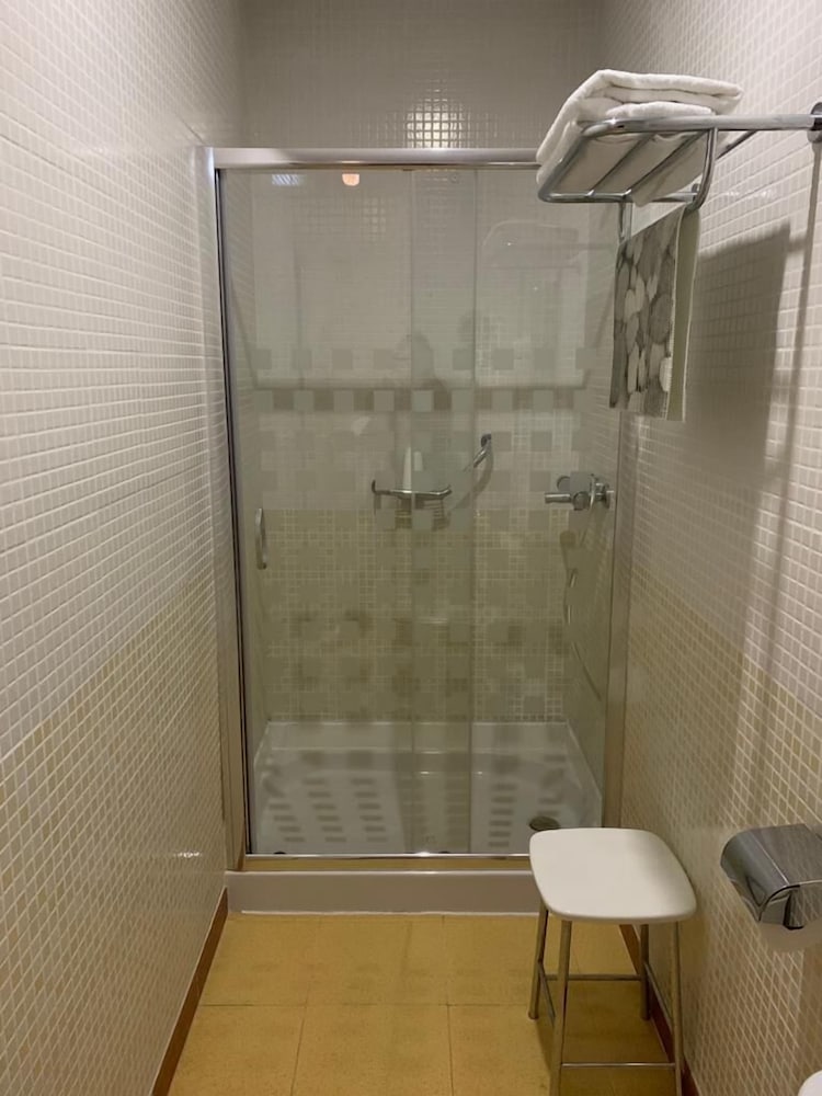 Hostal - Camping Ciudad de Cáceres