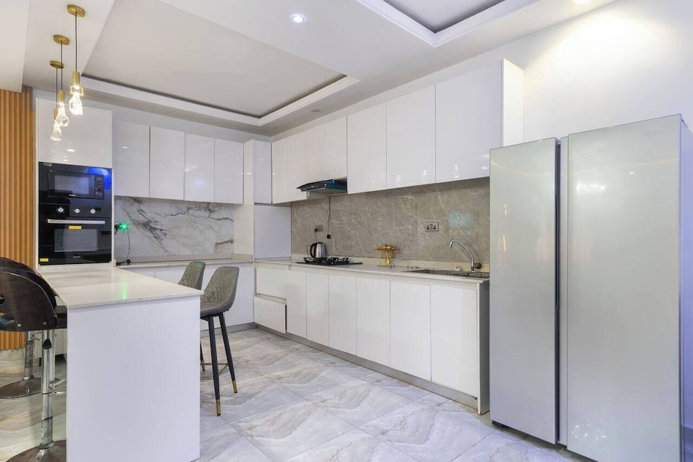 Holbeck Apartment