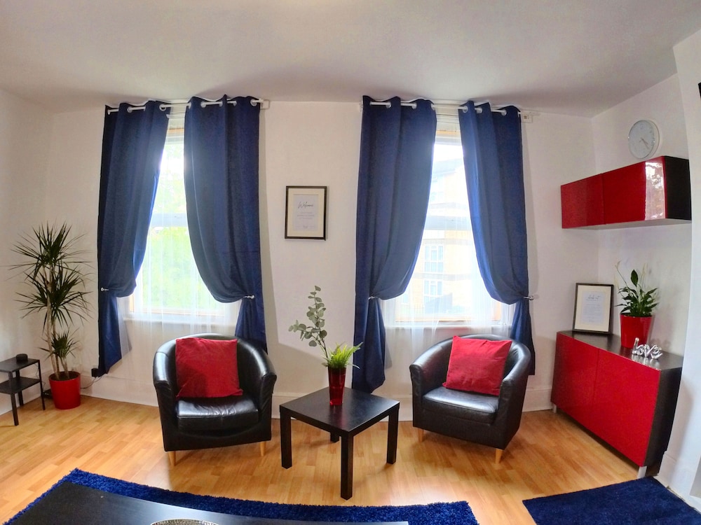 Lovely Large London Apartment, Near Stratford