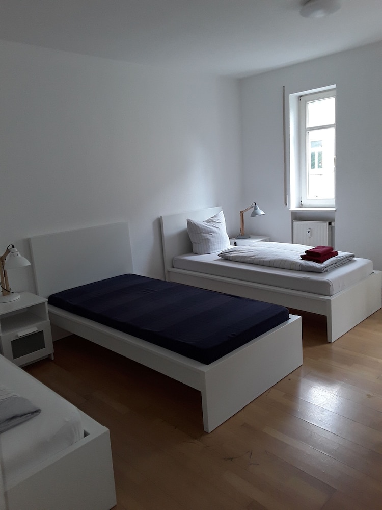 Apartments Sachsenallee view 3