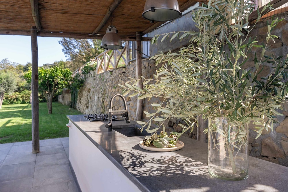 Giulia 1 Villa Apartment Shared Pool Sea Views