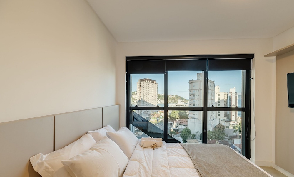 MHF II Apts Variados em Prédio com Vista para o Mar em Itapema