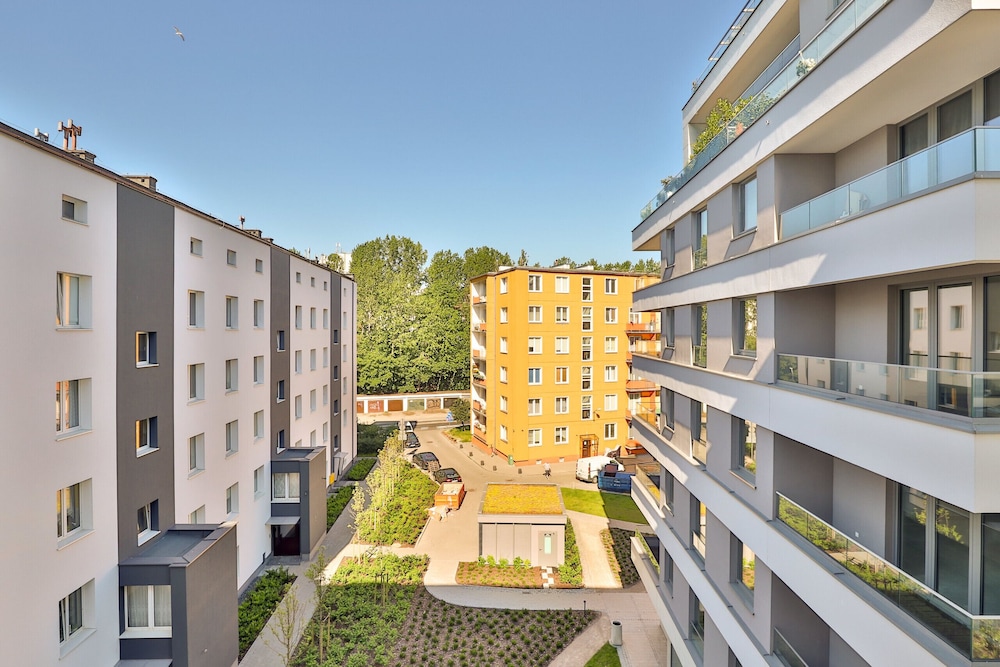 Plac Unii Apartments Gdynia by Renters view 2